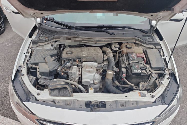 Used Buick GT 2019 18T Automatic Connected Elite Model China VI Standard Engine Bay