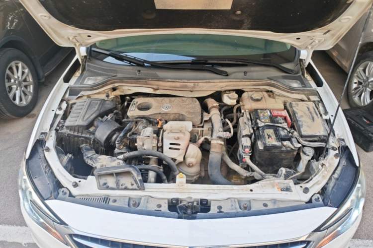 Used Buick GT 2019 15T Dual-Clutch Advanced Version China VI Standard Engine Bay