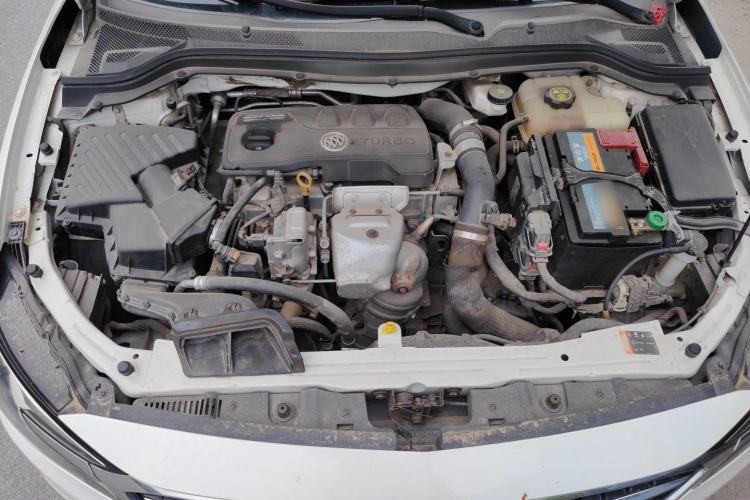 Used Buick GT 2019 18T Automatic Connected Elite Model China VI Standard Engine Bay