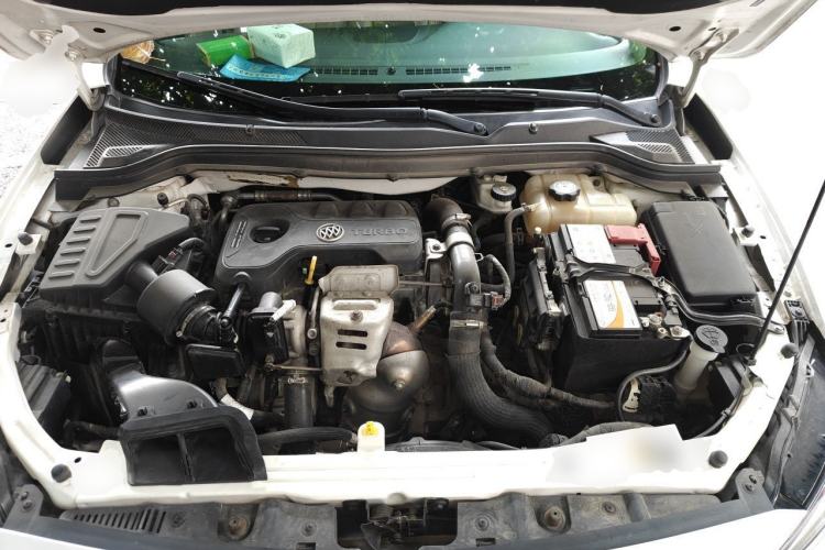 Used Buick GT 2019 15T Dual-Clutch Connected Elite Model China VI Engine Bay