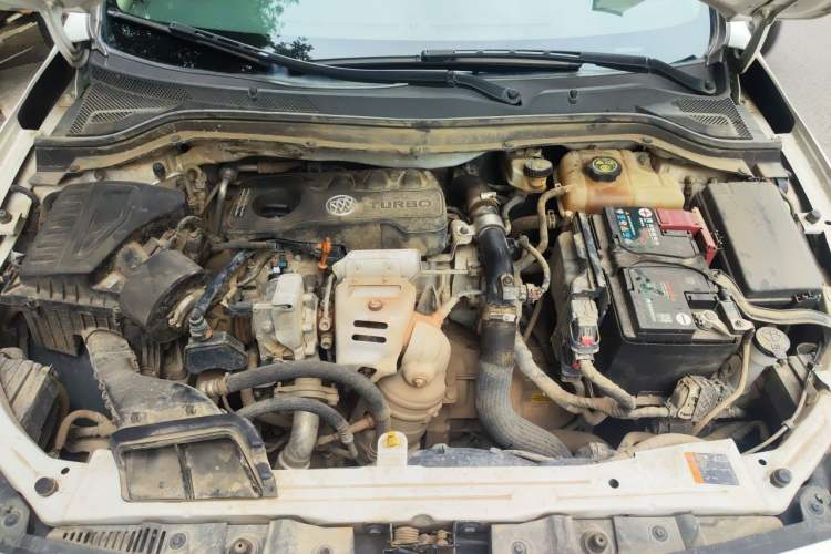 Used Buick GT 2019 15T Dual-Clutch Connected Elite Model China VI Engine Bay