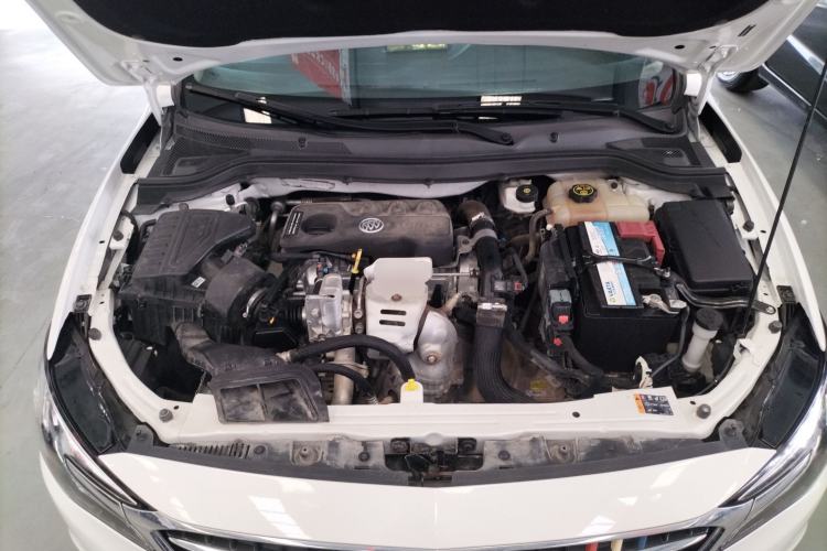 Used Buick GT 2019 15T Dual-Clutch Connected Elite Model China VI Engine Bay