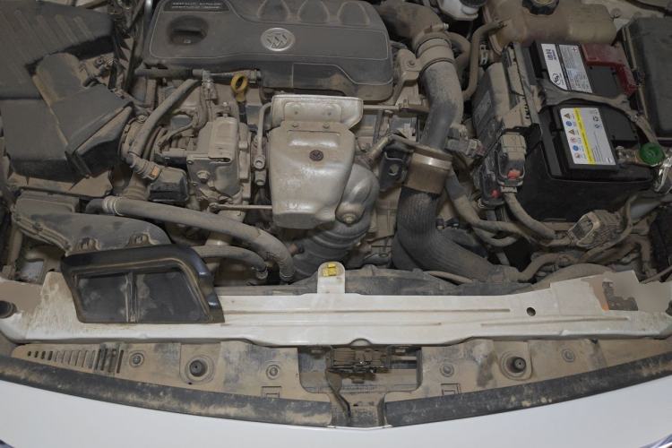 Used Buick GT 2019 18T Automatic Connected Elite Model China VI Standard Engine Bay