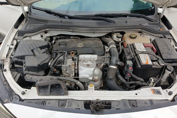 Used Buick GT 2019 18T Automatic Connected Elite Model China VI Standard Engine Bay