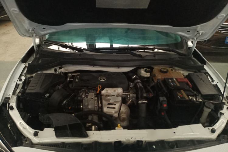 Used Buick GT 2019 15T Dual-Clutch Connected Elite Model China VI Engine Bay