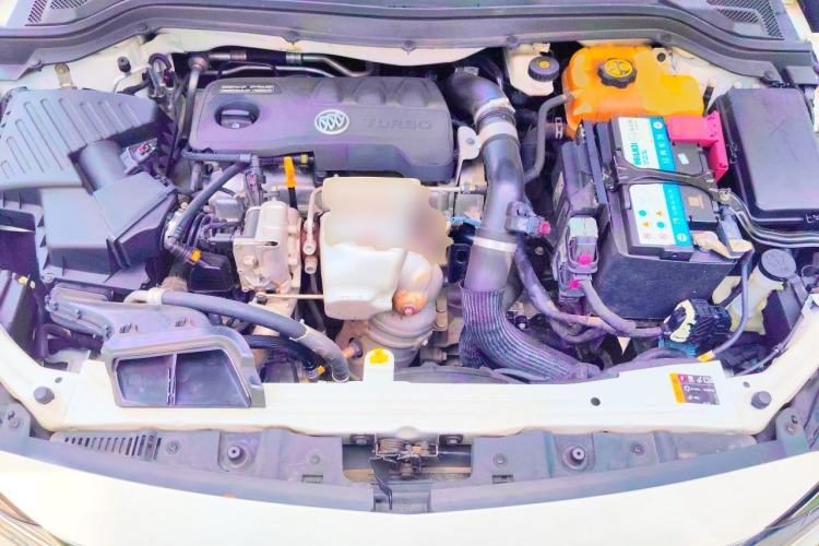 Used Buick GT 2019 18T Automatic Connected Elite Model China VI Standard Engine Bay