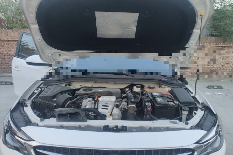 Used Buick GT 2019 15T Dual-Clutch Connected Elite Model China VI Engine Bay