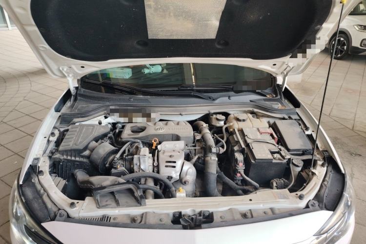 Used Buick GT 2019 15T Dual-Clutch Connected Elite Model China VI Engine Bay