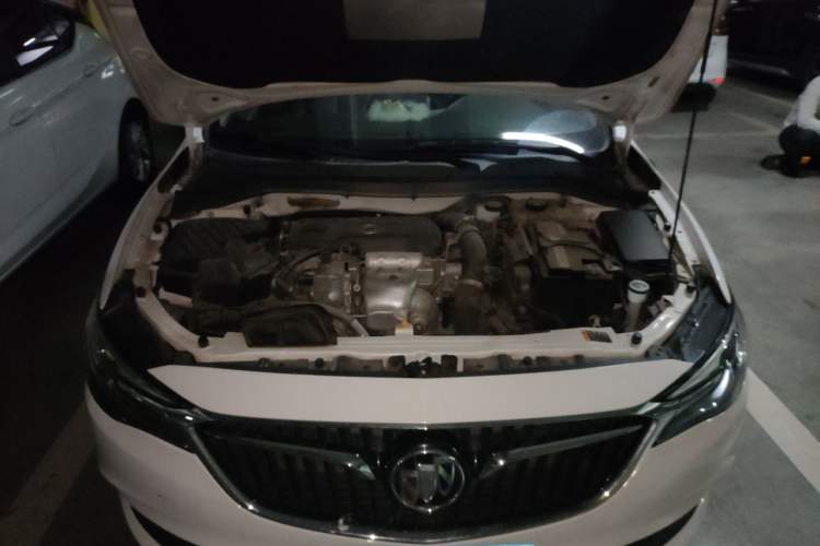 Used Buick GT 2019 18T Automatic Connected Elite Model China VI Standard Engine Bay