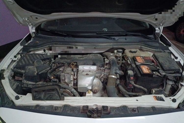 Used Buick GT 2019 18T Automatic Connected Elite Model China VI Standard Engine Bay