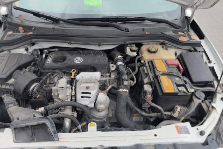 Used Buick GT 2019 15T Dual-Clutch Connected Elite Model China VI Engine Bay