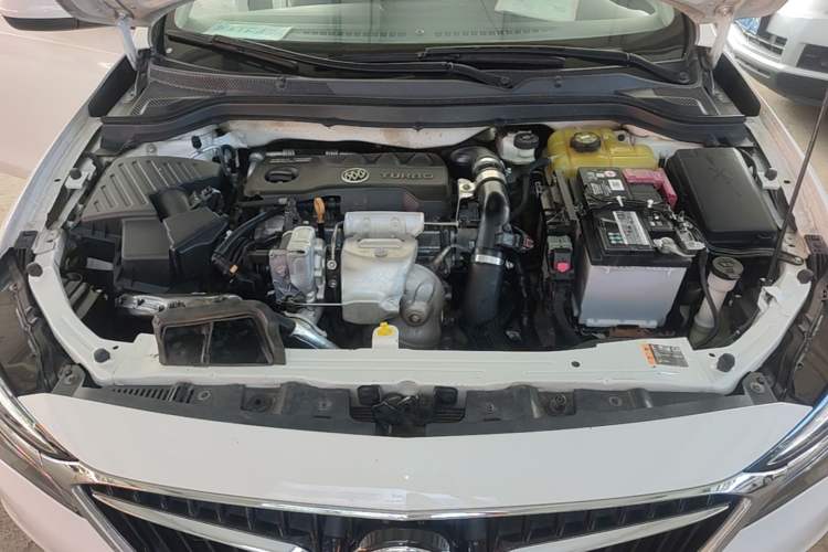 Used Buick GT 2019 18T Automatic Connected Elite Model China VI Standard Engine Bay