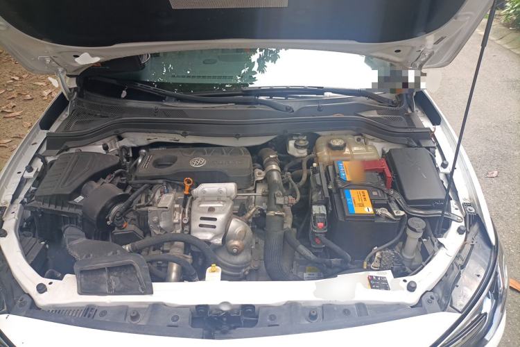 Used Buick GT 2019 15T Dual-Clutch Connected Elite Model China VI Engine Bay