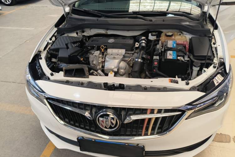 Used Buick GT 2019 18T Automatic Connected Elite Model China VI Standard Engine Bay