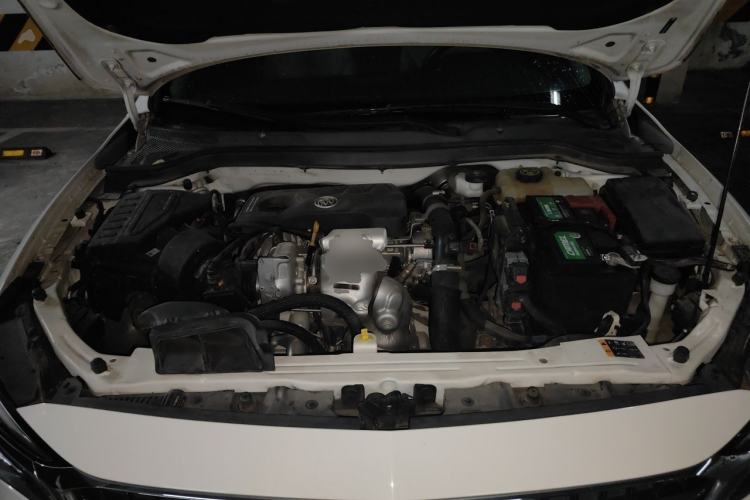 Used Buick GT 2019 15T Dual-Clutch Connected Elite Model China VI Engine Bay