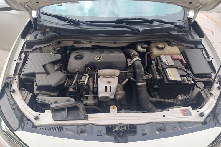 Used Buick GT 2019 18T Automatic Connected Flagship Version China V Standard Engine Bay