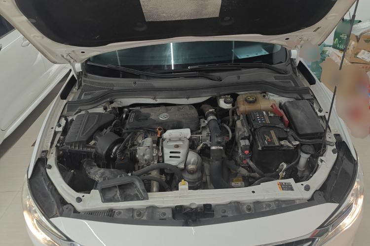 Used Buick GT 2019 15T Dual-Clutch Advanced Version China VI Standard Engine Bay
