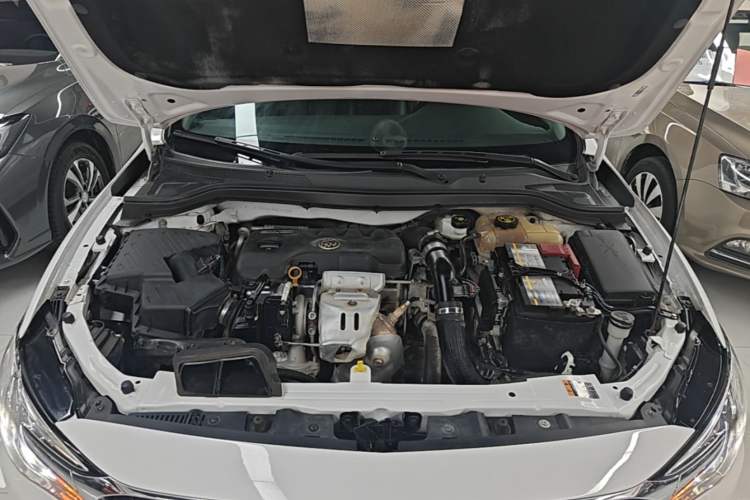 Used Buick GT 2019 18T Automatic Connected Elite Model China V Standard Engine Bay