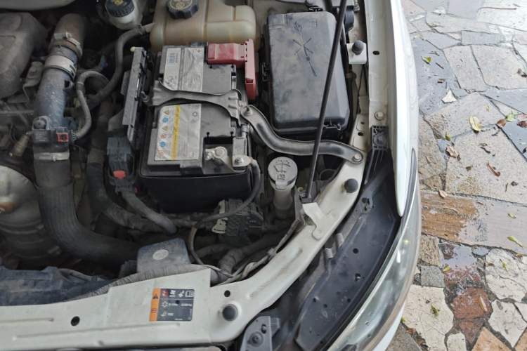 Used Buick GT 2019 15T Dual-Clutch Connected Elite Model China VI Engine Bay Left