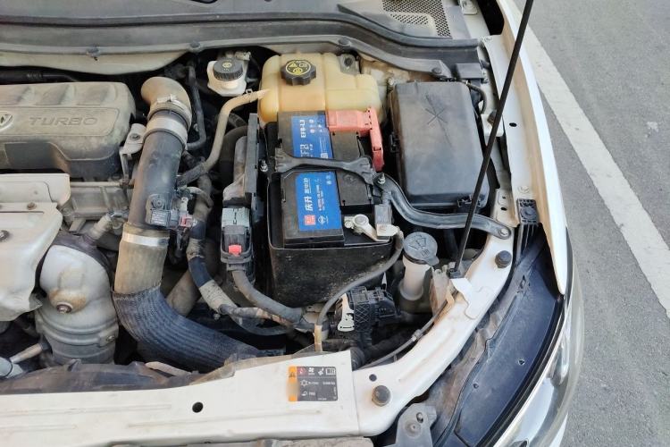 Used Buick GT 2019 18T Automatic Connected Elite Model China VI Standard Engine Bay Left