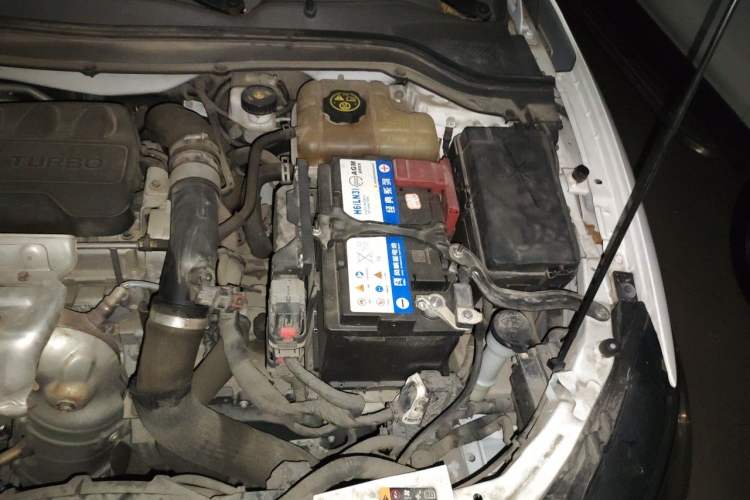 Used Buick GT 2019 18T Automatic Connected Elite Model China VI Standard Engine Bay Left