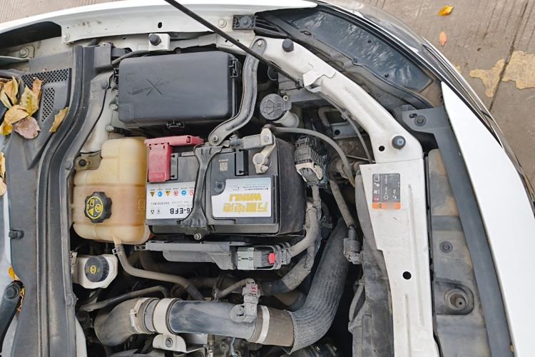 Used Buick GT 2019 18T Automatic Connected Elite Model China VI Standard Engine Bay Left