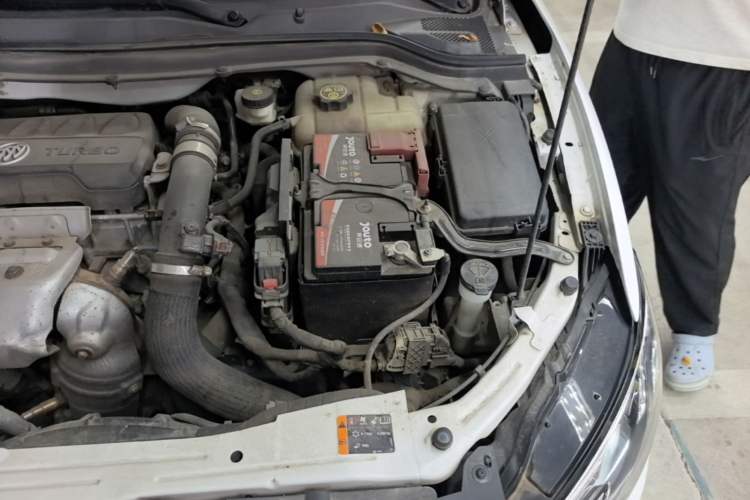 Used Buick GT 2019 18T Automatic Connected Elite Model China VI Standard Engine Bay Left