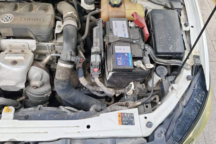 Used Buick GT 2019 18T Automatic Connected Elite Model China VI Standard Engine Bay Left