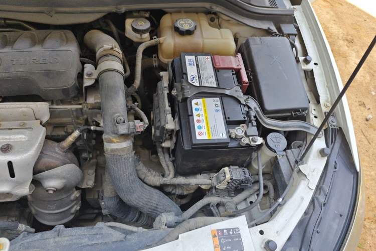 Used Buick GT 2019 18T Automatic Connected Flagship Version China VI Standard Engine Bay Left