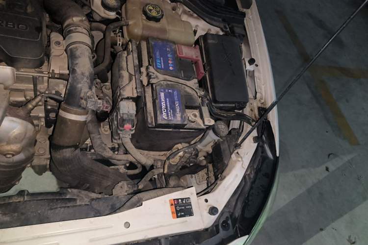 Used Buick GT 2019 18T Automatic Connected Elite Model China VI Standard Engine Bay Left