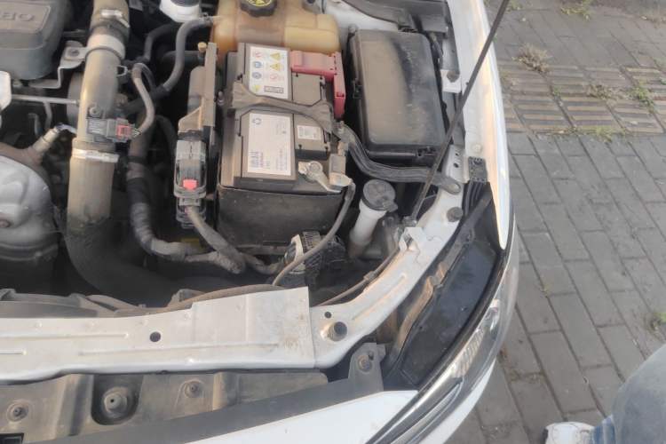 Used Buick GT 2019 15T Dual-Clutch Advanced Version China VI Standard Engine Bay Left