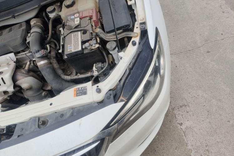 Used Buick GT 2019 18T Automatic Connected Elite Model China V Standard Engine Bay Left