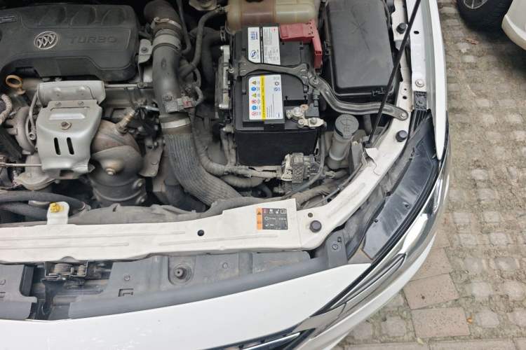 Used Buick GT 2019 18T Automatic Connected Elite Model China V Standard Engine Bay Left