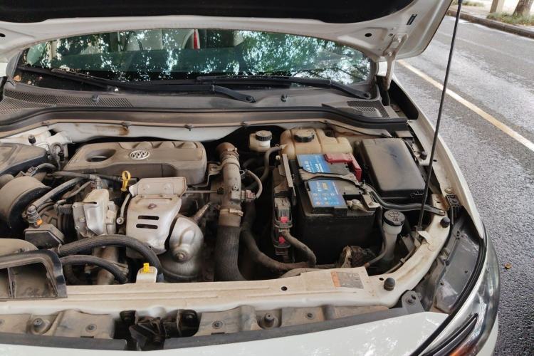 Used Buick GT 2019 15T Dual-Clutch Connected Elite Model China VI Engine Bay Left