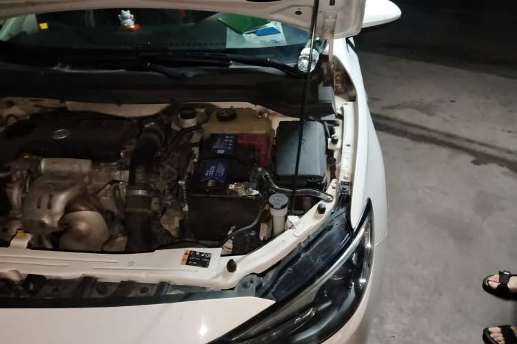 Used Buick GT 2019 18T Automatic Connected Elite Model China V Standard Engine Bay Left