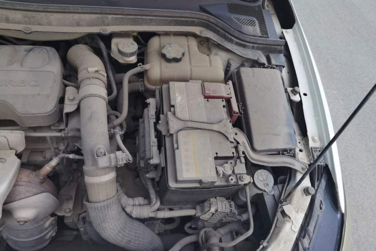 Used Buick GT 2019 18T Automatic Connected Elite Model China V Standard Engine Bay Left