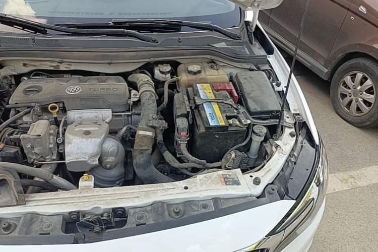Used Buick GT 2019 18T Automatic Connected Elite Model China VI Standard Engine Bay Left