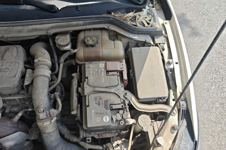 Used Buick GT 2019 18T Automatic Connected Flagship Version China V Standard Engine Bay Left