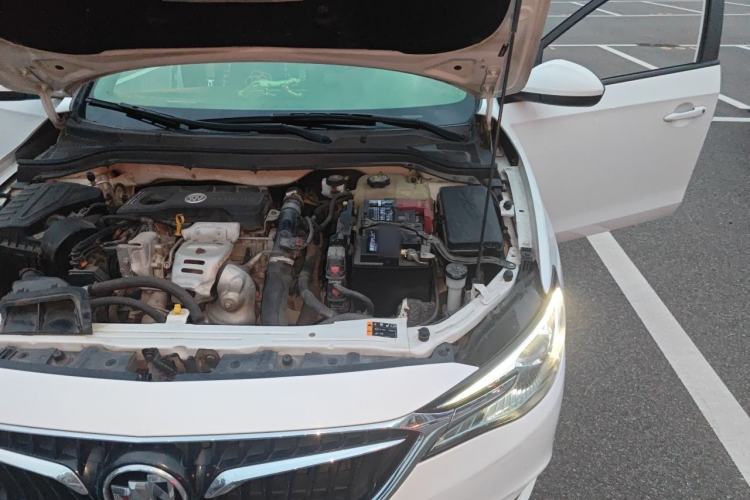 Used Buick GT 2019 15T Dual-Clutch Advanced Version China VI Standard Engine Bay Left