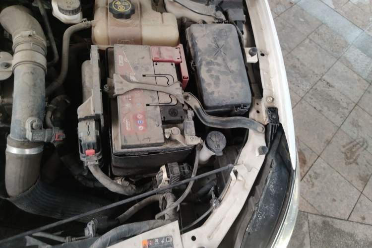 Used Buick GT 2019 18T Automatic Connected Elite Model China VI Standard Engine Bay Left