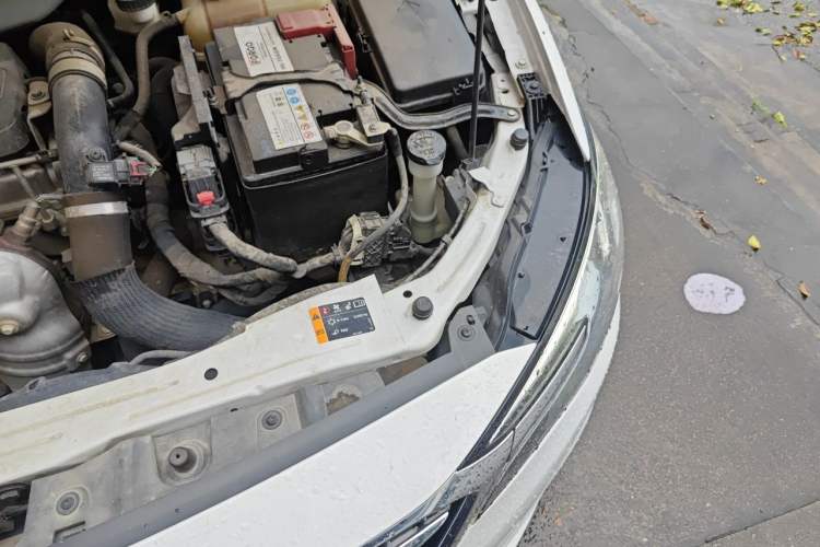 Used Buick GT 2019 18T Automatic Connected Elite Model China V Standard Engine Bay Left