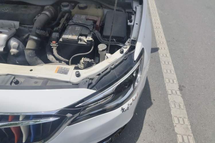 Used Buick GT 2019 18T Automatic Connected Elite Model China VI Standard Engine Bay Left