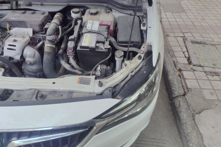 Used Buick GT 2019 15T Dual-Clutch Connected Elite Model China VI Engine Bay Left