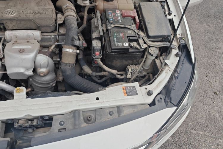 Used Buick GT 2019 18T Automatic Connected Elite Model China VI Standard Engine Bay Left