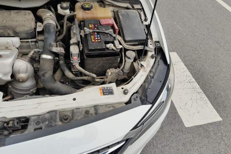 Used Buick GT 2019 18T Automatic Connected Elite Model China VI Standard Engine Bay Left