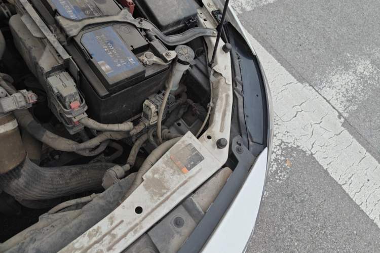 Used Buick GT 2019 18T Automatic Connected Elite Model China V Standard Engine Bay Left