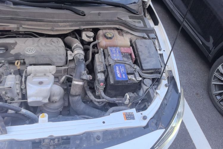 Used Buick GT 2019 18T Automatic Connected Elite Model China VI Standard Engine Bay Left