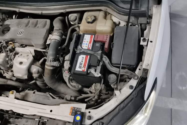 Used Buick GT 2019 18T Automatic Connected Elite Model China VI Standard Engine Bay Left
