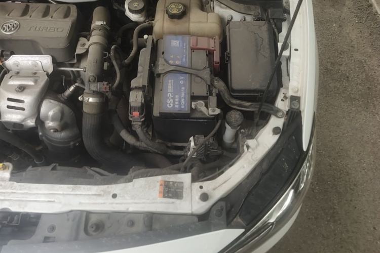 Used Buick GT 2019 15T Dual-Clutch Connected Elite Model China VI Engine Bay Left