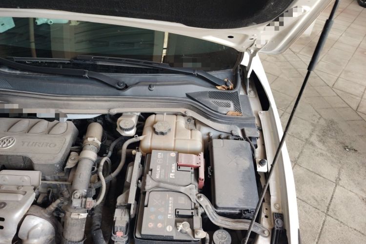 Used Buick GT 2019 15T Dual-Clutch Connected Elite Model China VI Engine Bay Left